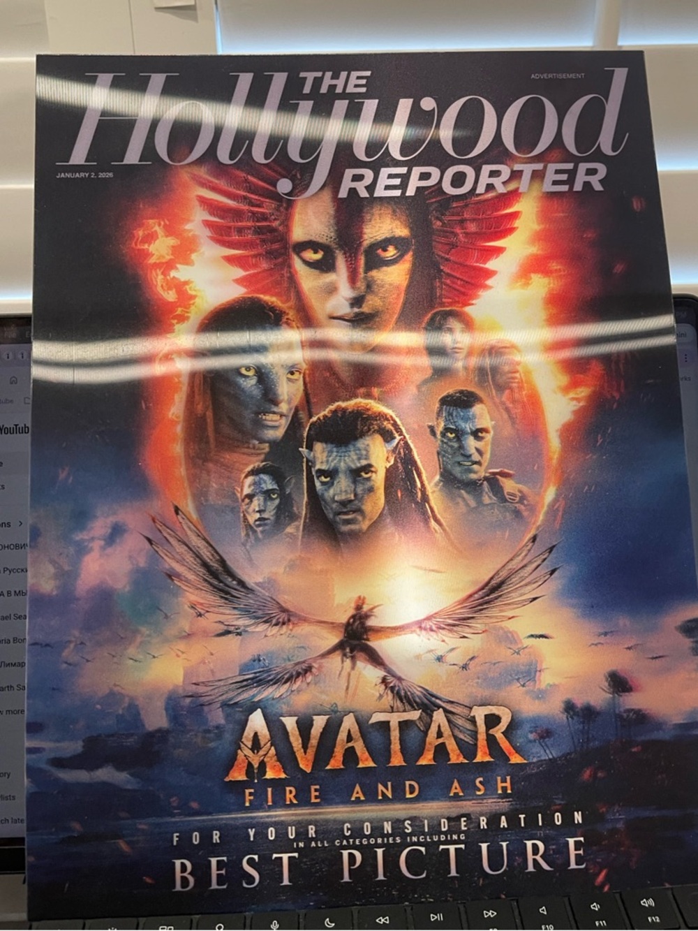 AVATAR FIRE AND ASH 3-D HOLOGRAPHIC LENTICULAR HOLLYWOOD REPORTER has small dent
